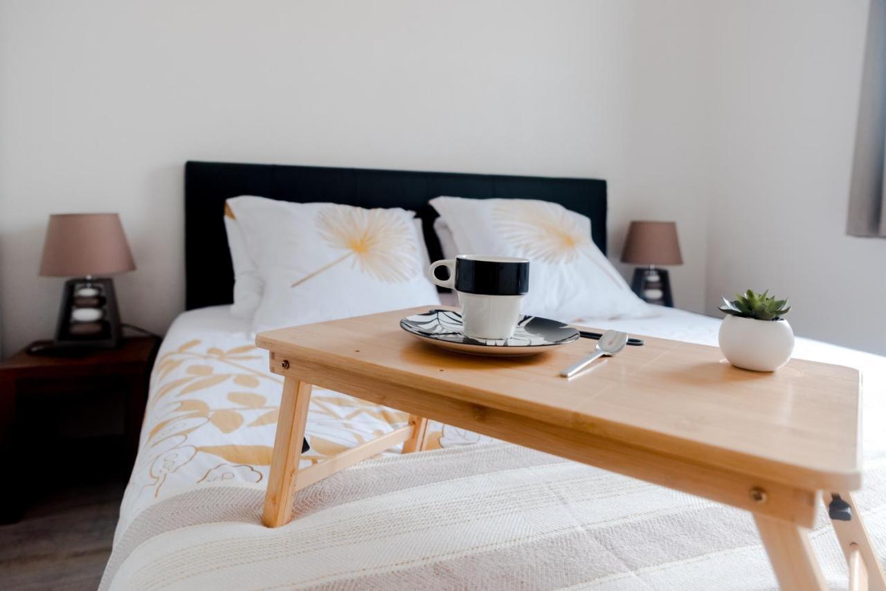 Appartement Moderne Central Avec Piscine, Garage Prive Et Terrasse Sud Uzès Zewnętrze zdjęcie